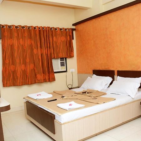 Hotel Sai Varsha Shirdi Zewnętrze zdjęcie