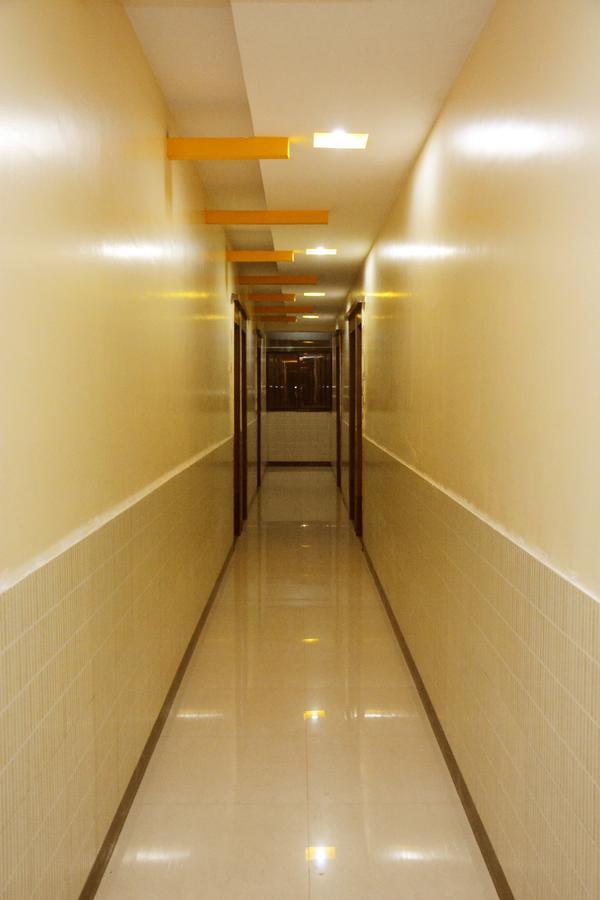 Hotel Sai Varsha Shirdi Zewnętrze zdjęcie