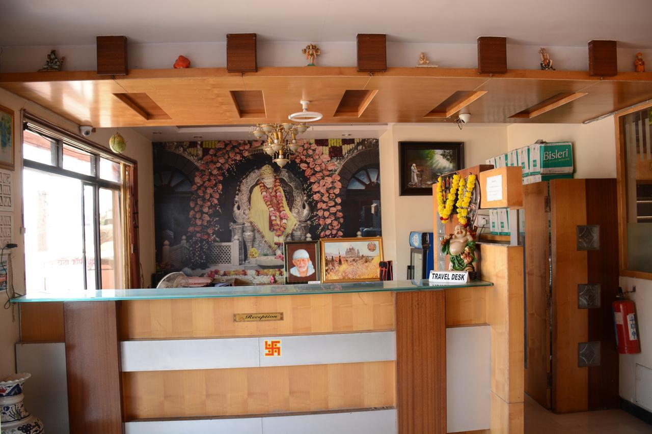 Hotel Sai Varsha Shirdi Zewnętrze zdjęcie